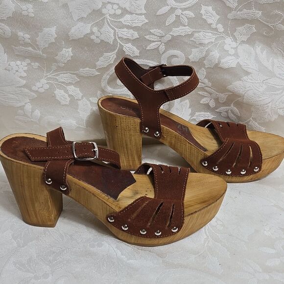 Charles By Charles David Brown Suede Wooden Platform Sandals - Picture 4 of 6